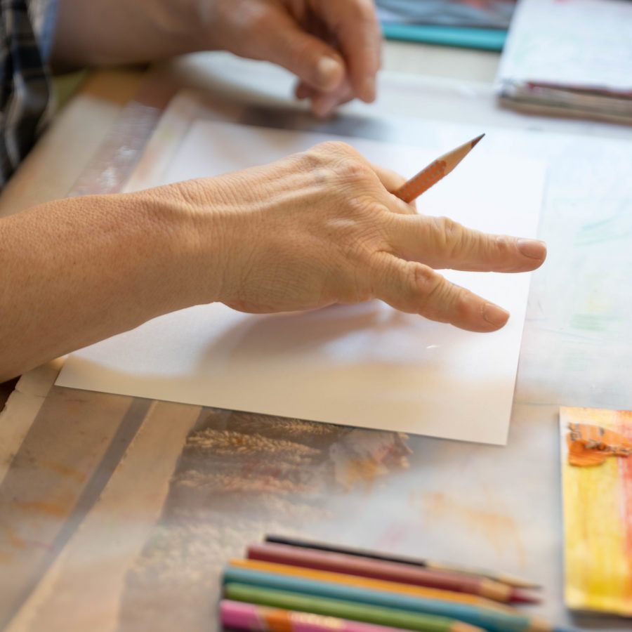 Malen und Basteln im Atelier der Brühlgut Stiftung in Winterthur